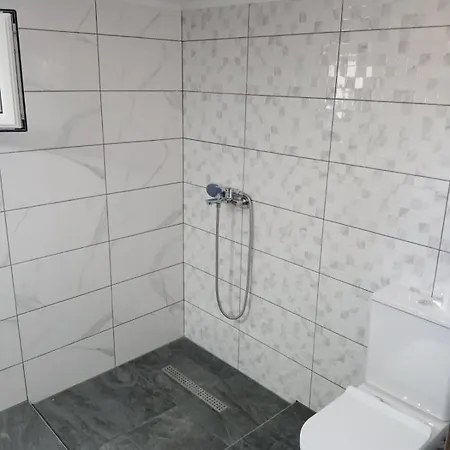 Semesterbostad Spiti Mayridou Skála Neón Epivatón