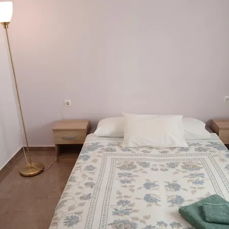 Semesterbostad Spiti Mayridou